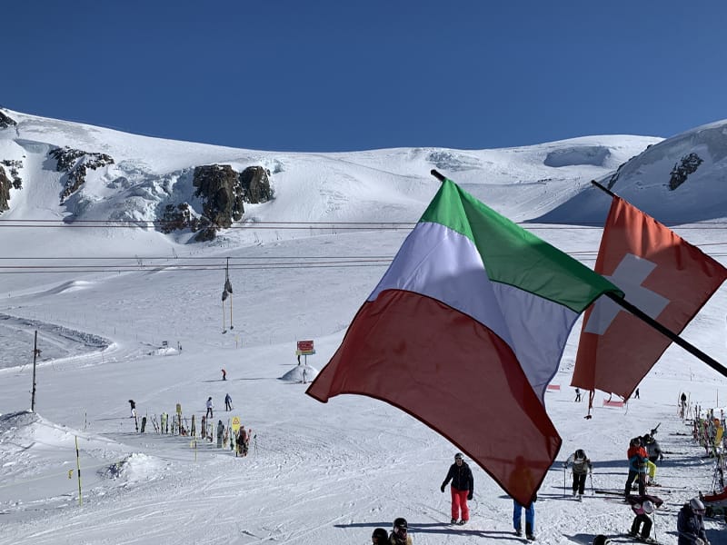 スキー場のスイス・イタリア国境