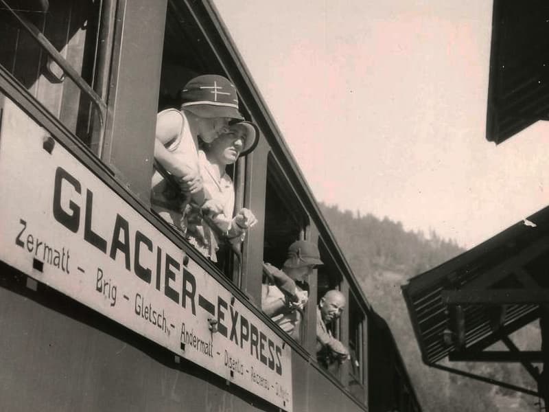 今も昔も旅行者を魅了する、スイスの観光列車